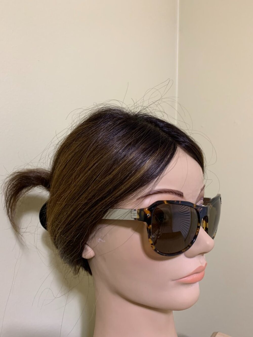 Sunglasses - Picture 2 of 9